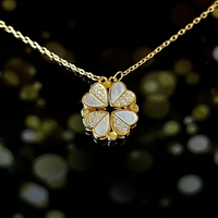 Collier avec pendentif trèfle & cœur or-pearl (Argent 925)