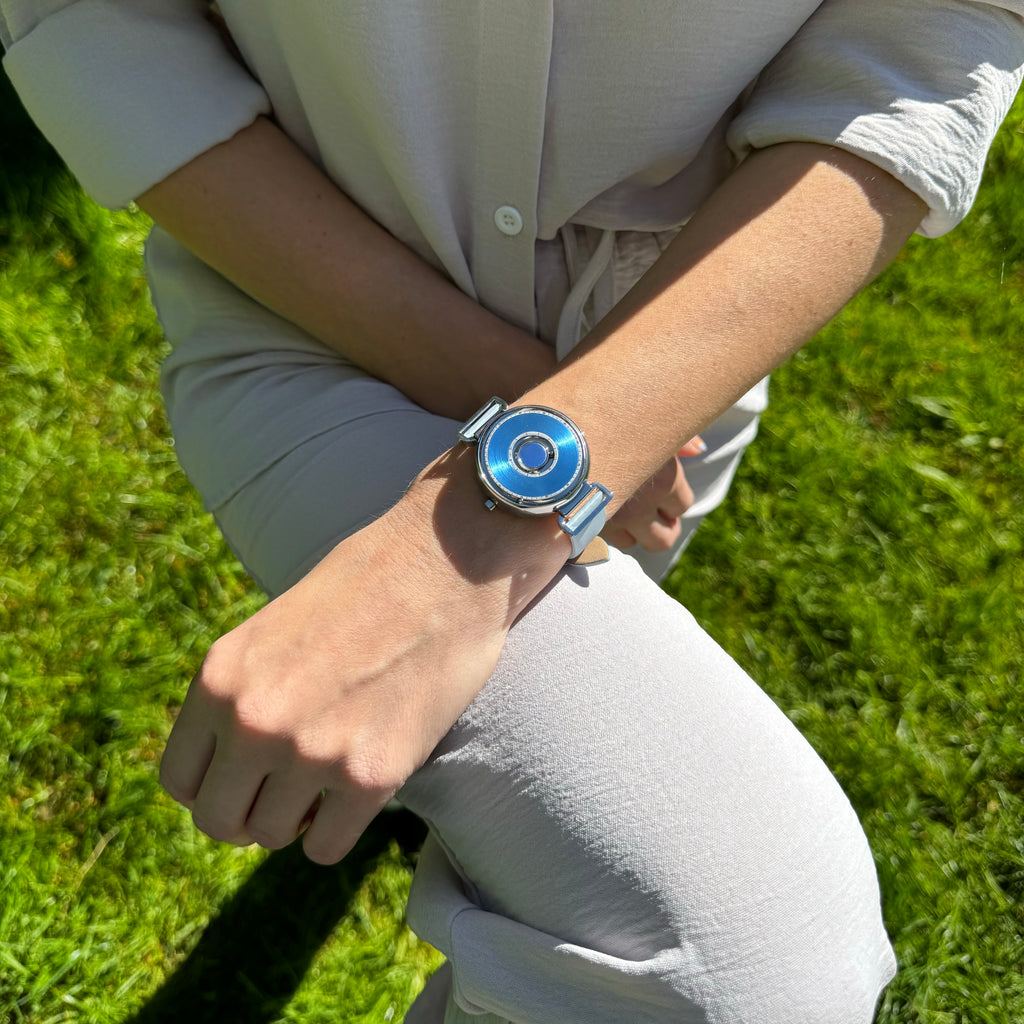 Magneto-Watch-Bella-Silver-Sky-Blue-Lifestyle-3