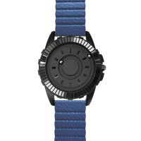 Crystal Black bracelet magnétique en cuir bleu