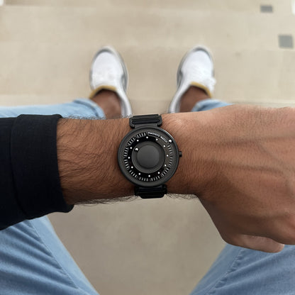 Magneto Watch - Primus Black Kunstleder Magnetisch Schwarz - Lifestyle