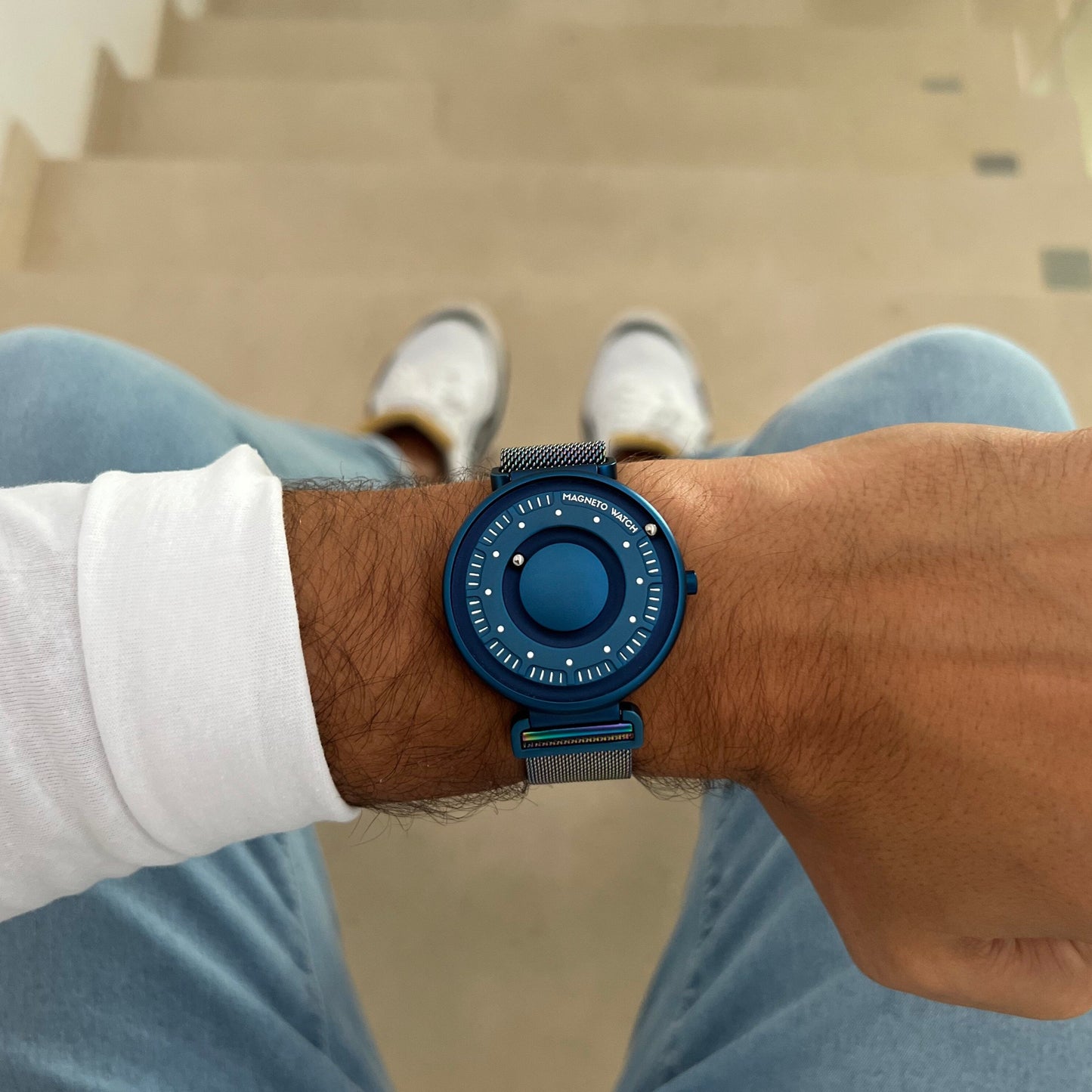 Magneto Watch - Primus Blue Maschenarmband Flip-Flop - Lifestyle